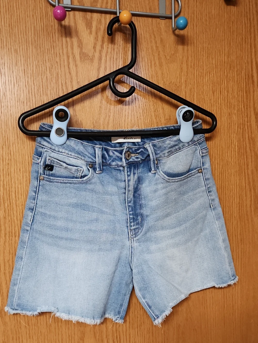 KanCan Light Blue Denim Cutoff Shorts - Women L number 1161